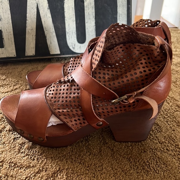 Free People Shoes - size 40 - Picture 3 of 5